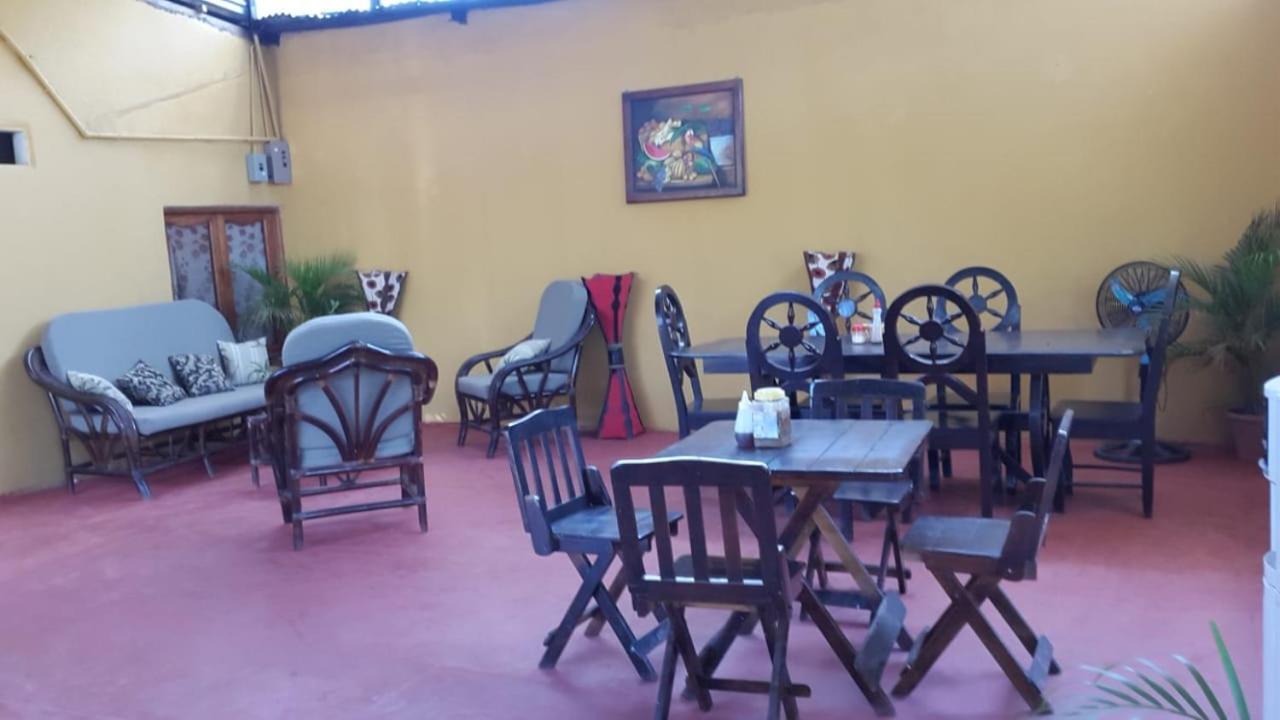 Hostal Nathaly Moyogalpa Εξωτερικό φωτογραφία